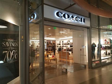 coach outlet near me now.